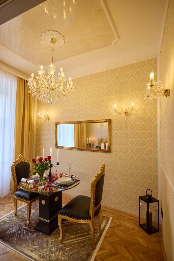 Sophie'S Place - Love Edition Wina Bagian luar foto